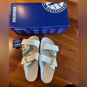 Birkenstock Arizona Big Buckle White Leather size 38 New, Never Worn w/ tags/box